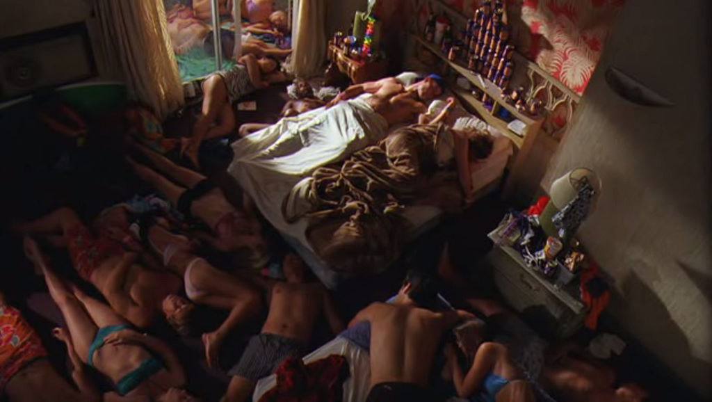 Justin Hartley Shirtless in "Spring Breakdown"