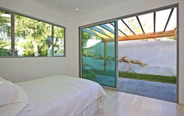 Waterfront Vacation Home Plans &ndash; Oceanfront Luxury Home for Sale in Malibu