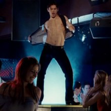 Paul Telfer Likes to Take His Clothes Off!