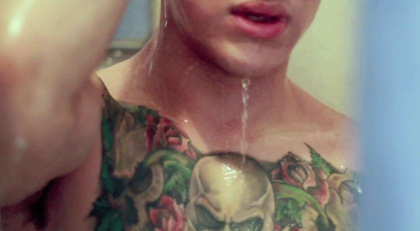 มาดูลอยสักเซ็กซี่ของนายคนนี้กันครับ