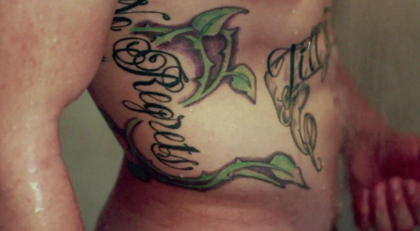 มาดูลอยสักเซ็กซี่ของนายคนนี้กันครับ