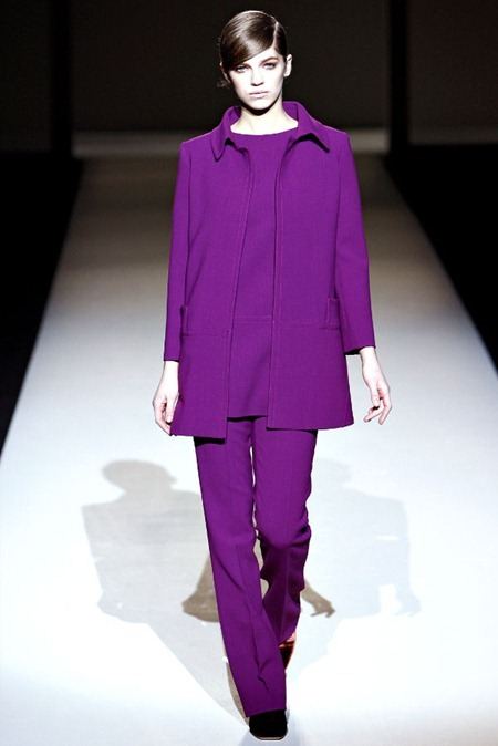 MILAN FASHION WEEK: ALBERTA FERRETTI FALL 2011