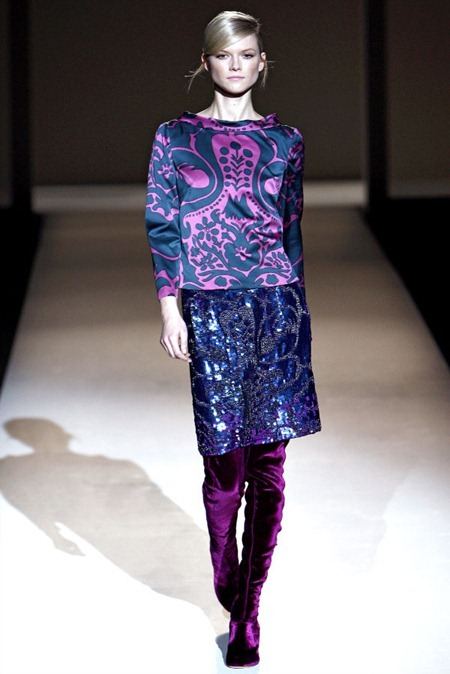 MILAN FASHION WEEK: ALBERTA FERRETTI FALL 2011