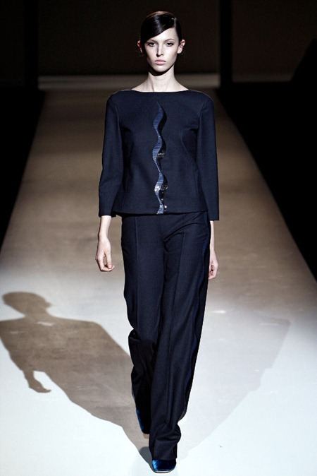 MILAN FASHION WEEK: ALBERTA FERRETTI FALL 2011