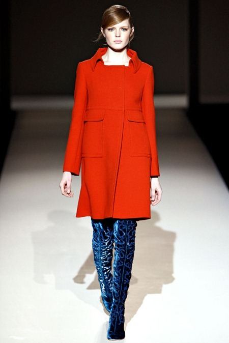 MILAN FASHION WEEK: ALBERTA FERRETTI FALL 2011