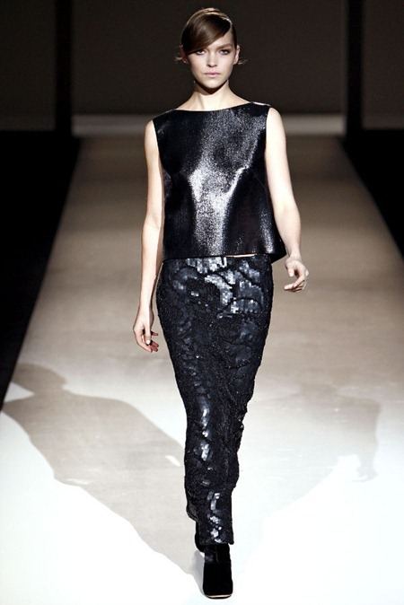 MILAN FASHION WEEK: ALBERTA FERRETTI FALL 2011