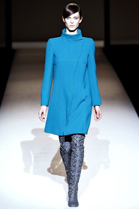 MILAN FASHION WEEK: ALBERTA FERRETTI FALL 2011