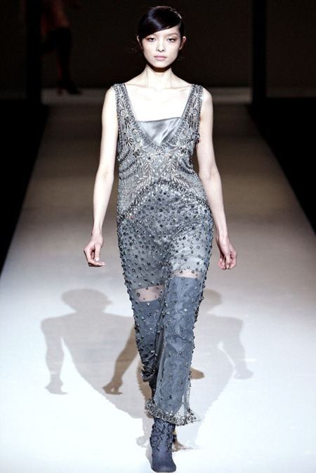 MILAN FASHION WEEK: ALBERTA FERRETTI FALL 2011