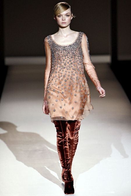 MILAN FASHION WEEK: ALBERTA FERRETTI FALL 2011