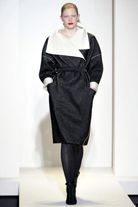 LONDON FASHION WEEK: NICOLE FARHI FALL 2011