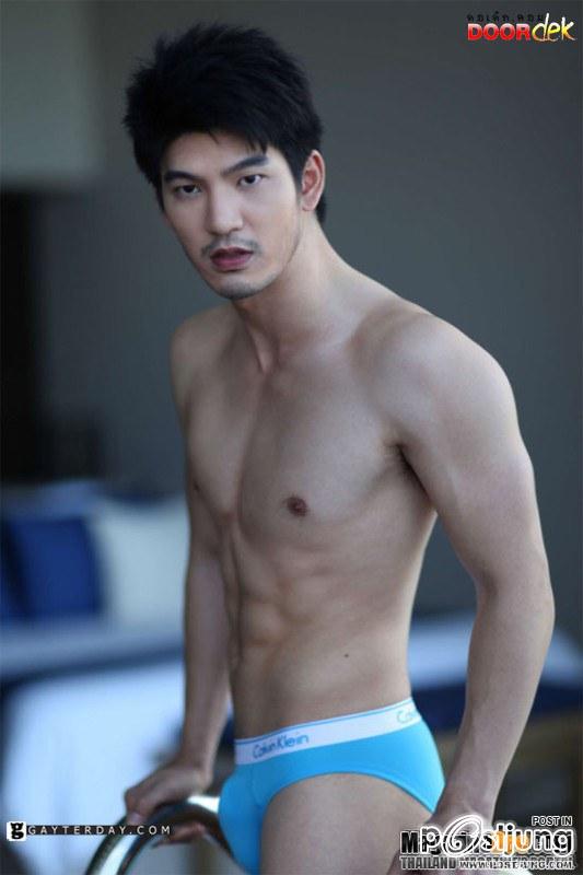 ทายสิใครเอ่ย?