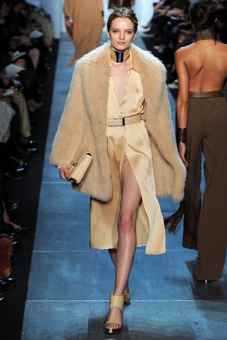 NEW YORK FASHION WEEK: MICHAEL KORS FALL 2011