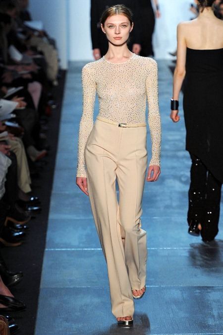 NEW YORK FASHION WEEK: MICHAEL KORS FALL 2011