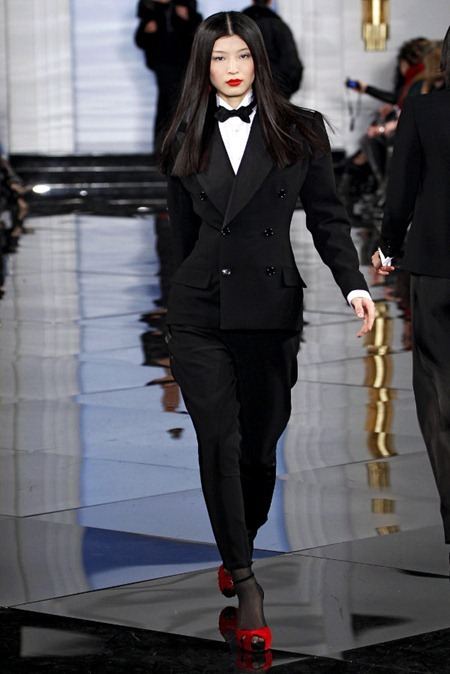 NEW YORK FASHION WEEK: RALPH LAUREN FALL 2011