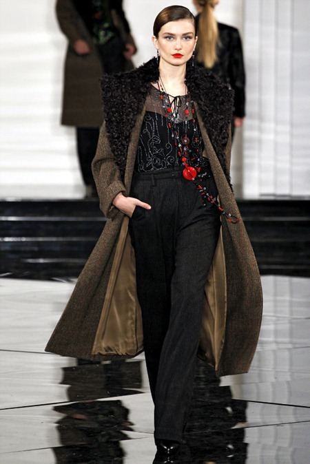 NEW YORK FASHION WEEK: RALPH LAUREN FALL 2011