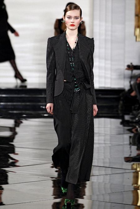 NEW YORK FASHION WEEK: RALPH LAUREN FALL 2011