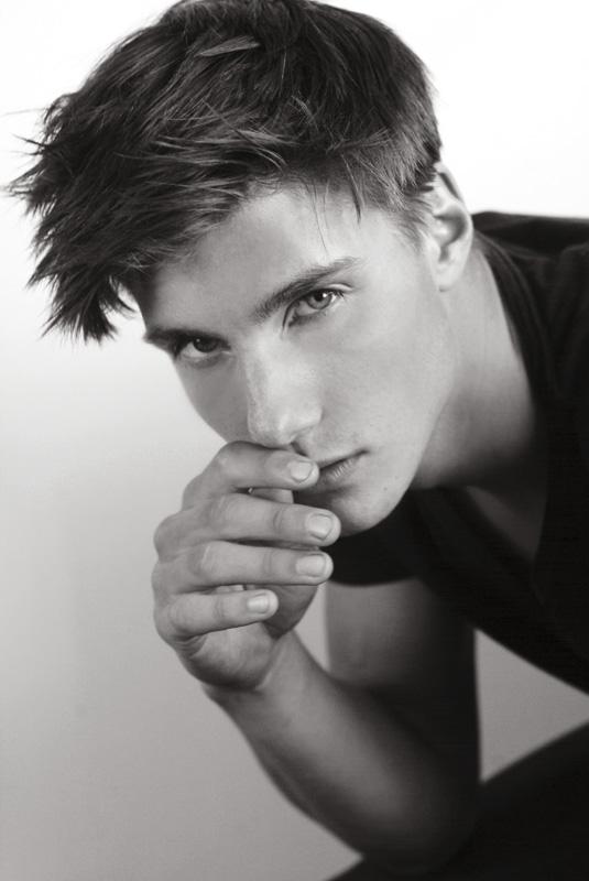 Dorian Reeves