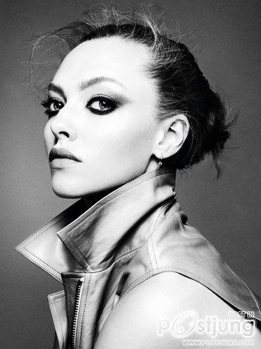 แฟชั่น Amanda Seyfried : American Beauty ภาพแฟชั่น จาก นิตยสาร Marie Claire