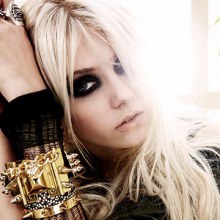 +++ Taylor Momsen +++