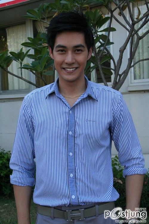 รวมดาราแสดงละครเทิคพระเกียรติ