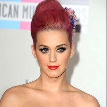 Katy Perryที่ 2011 รางวัลเพลงอเมริกันใน Los Angeles (20 พฤศจิกายน 2011)