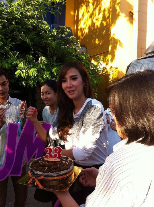 Surprise "HBD" a Superstar "Aum patchrapa".....!!!!!!!!