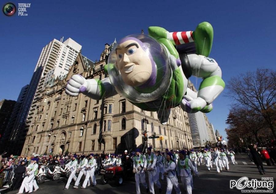 Macy's Thanksgiving day parade in New York November 24, 2011