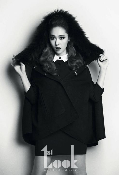 SNSD Jessica @ 1stLook Magazine vol.10 December 2011