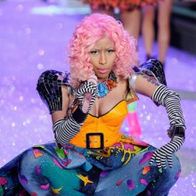 Nicki Minaj โชว์เพลงฮิตที่งาน Victoria’s Secret Fashion Show