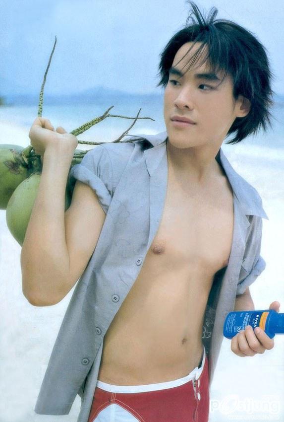 ตี๋ มหาเสน่ห์ย้อนวัยล่ะอ่อน