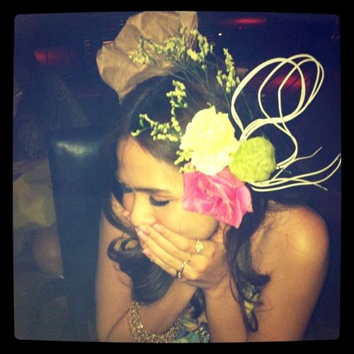 ชมพู่ อารยา กับแอคเซสเซอรี่ประดับผมเริ่ด ๆ