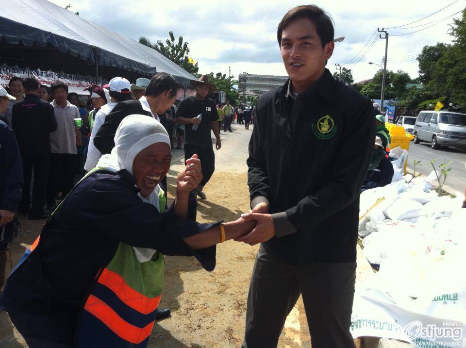 สงกรานต์ เตชะณรงค์ หนุ่มสุดเพอร์เฟค!!