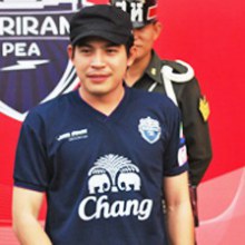 กรี๊สสส พี่ปอ ลงสนามบ้านเกิด