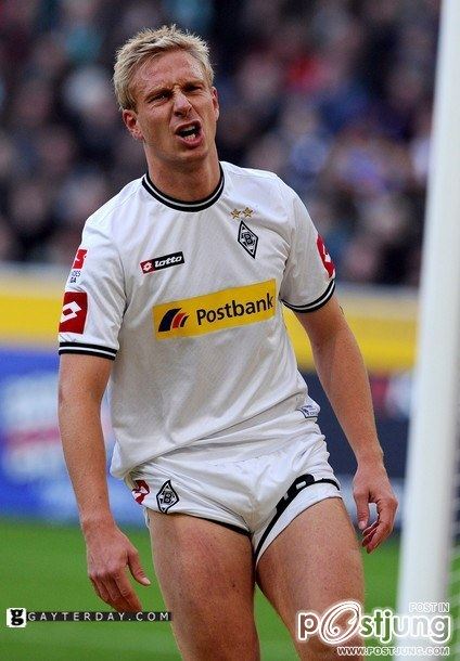 นักฟุตบอล ตุง!!! เสียวๆกันกลางสนาม O!O