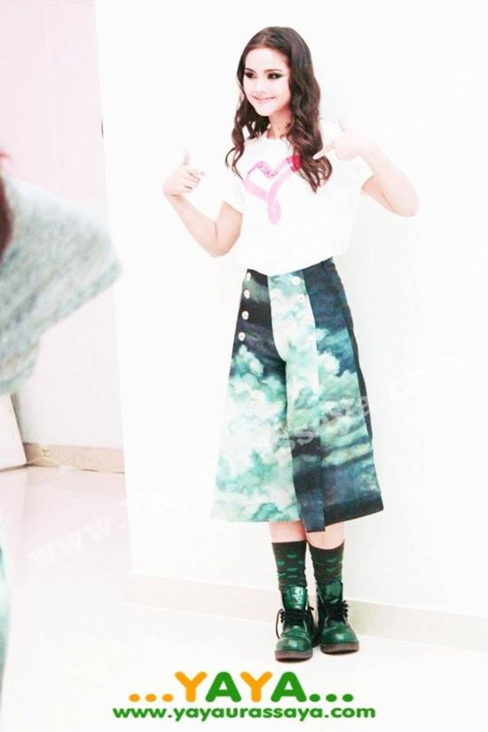 ญาญ่า @ VOLUME vol. 7 no. 157 November 2011