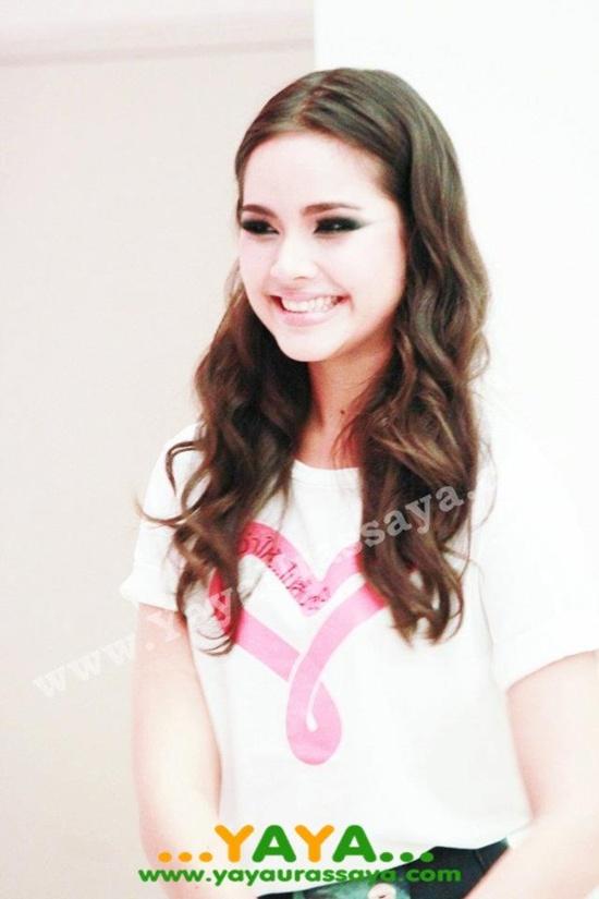 ญาญ่า @ VOLUME vol. 7 no. 157 November 2011