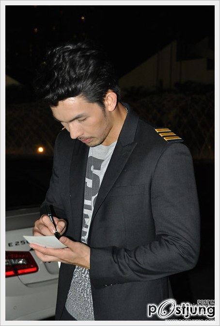 พี่อั้ม...