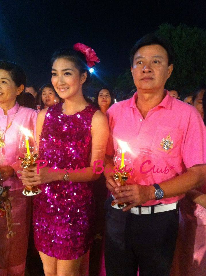 แพนเค้ก ล้างห้องน้ำวัดชนะสงคราม ฉันขอออกตัวแรงเลยนะ ว่า เธอ สวยและมีจิตใจดีงามมาก เห็นทุกงาน