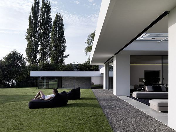 Coastal House Design - Luxury Glass and Stone Home