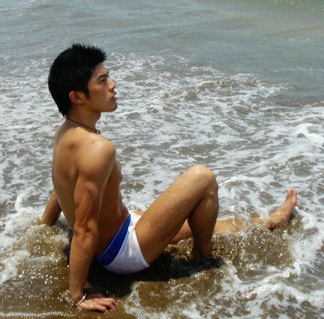 ไปทะเลกับอาตี๋