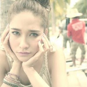 ในมุมน่ารักๆ แบบ "พลอย เฌอมาลย์"