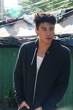 โดม ปกรณ์ ลัม ถ่ายทอดเรื่องราว ผ่าน MV ซีรีย์ เพลง คิดถึง