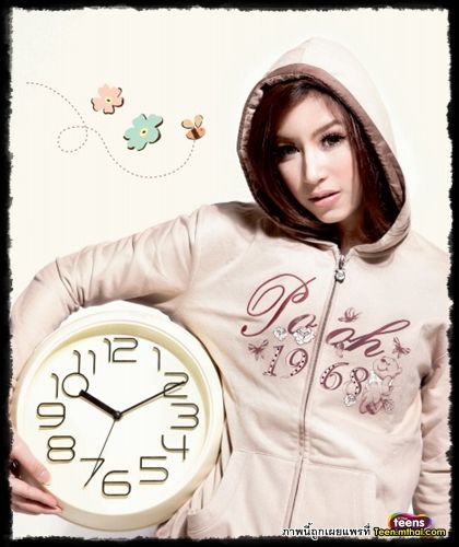 มิ้นต์ ชาลิดา @ CANDY no.83 December 2011