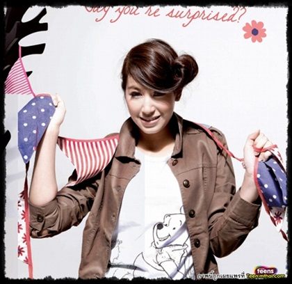 มิ้นต์ ชาลิดา @ CANDY no.83 December 2011