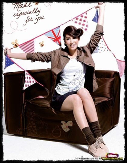 มิ้นต์ ชาลิดา @ CANDY no.83 December 2011