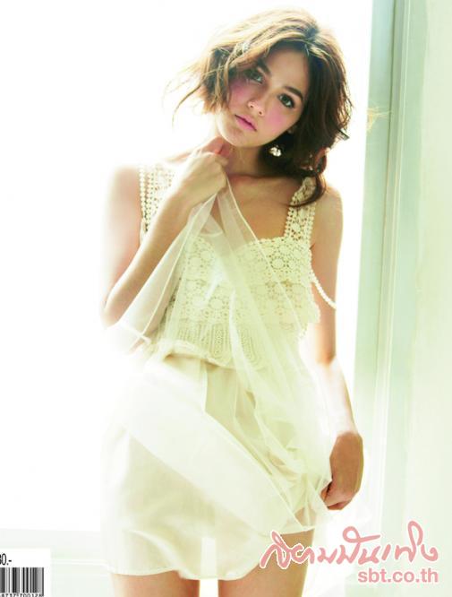 ชมพู่ อารยา กับความเซ็กซี่ของเธอ