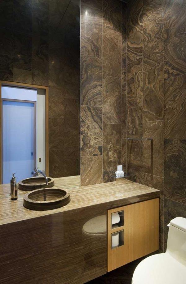 Contemporary House Architecture - Ravine House in Urban Canada