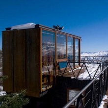 Mountain Chalet Design in the Andes, Chile