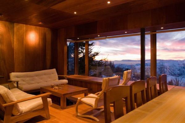 Mountain Chalet Design in the Andes, Chile