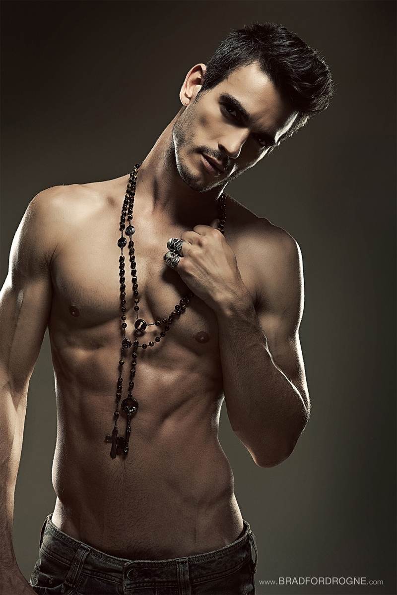 Josh Kloss for Pinyo : HQ images